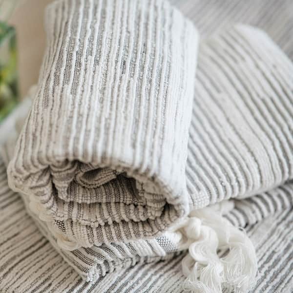 Monogrammed Ivory Fingertip Towels Set of 4 - Bed Bath & Beyond