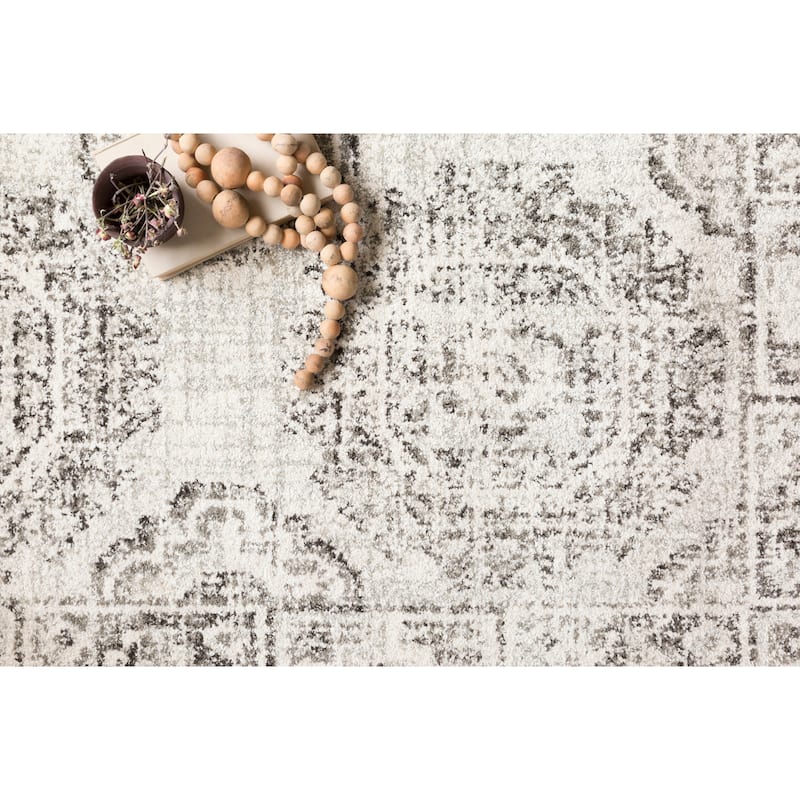 Alexander Home Bellagio Kaleidoscope Distressed Traditional Rug