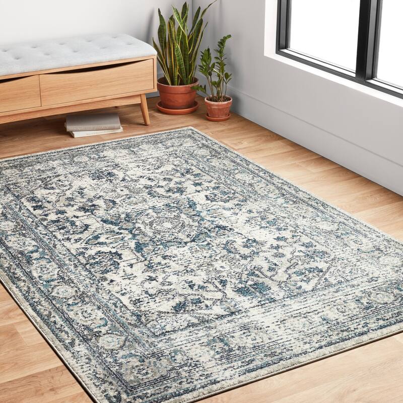 Alexander Home Bellagio Star Medallion Traditional Border Distressed Rug