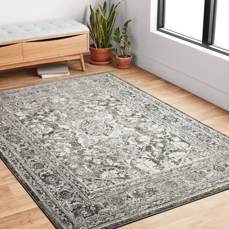 Alexander Home Bellagio Star Medallion Traditional Border Distressed Rug