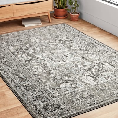 Alexander Home Bellagio Star Medallion Traditional Border Distressed Rug