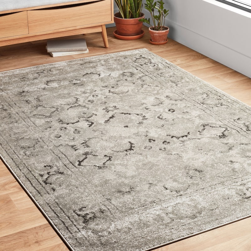Alexander Home Bellagio Scrollwork Distressed Traditional Rug - 6'7" x 9'2" - SILVER / GREY