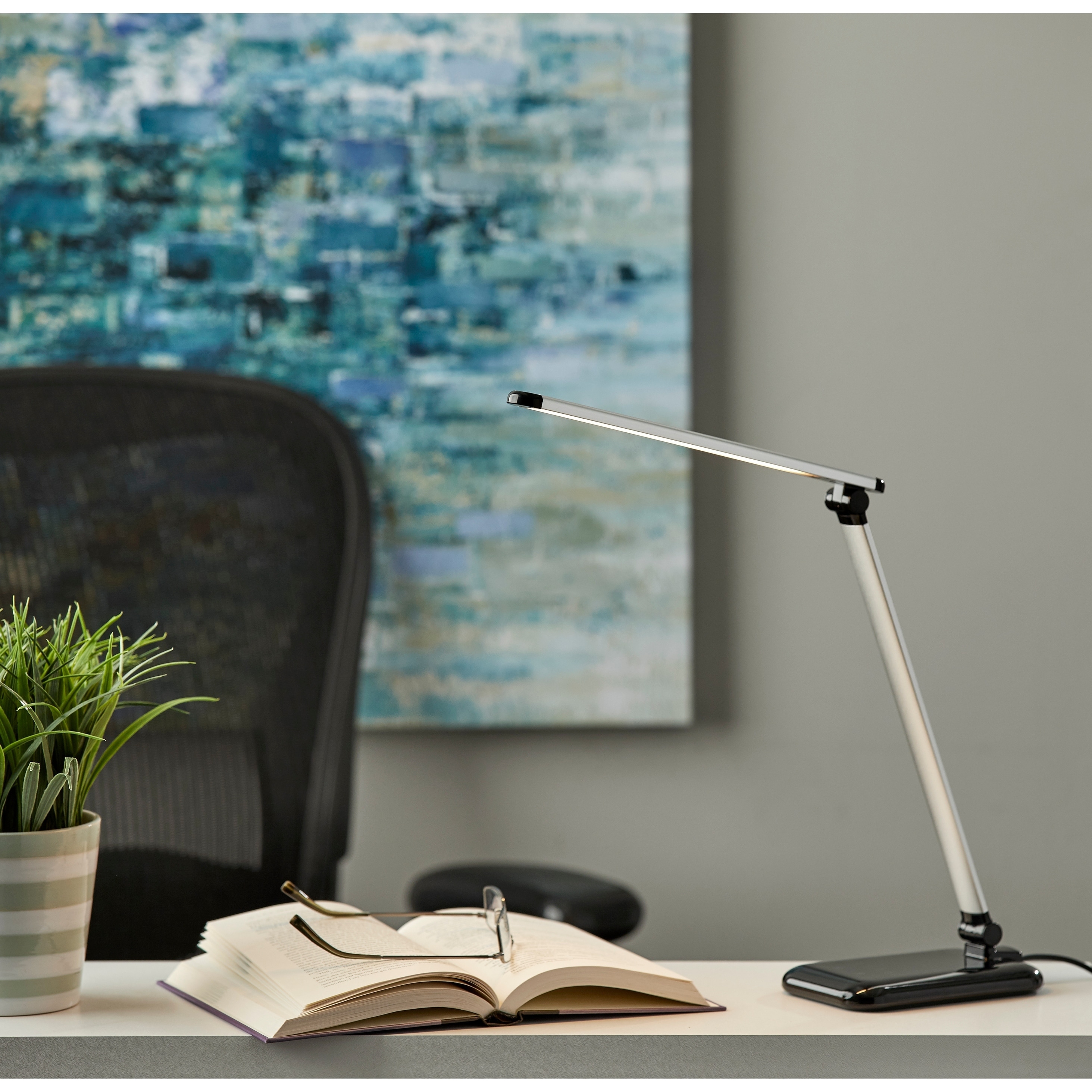 simplee adesso led dimmable desk lamp