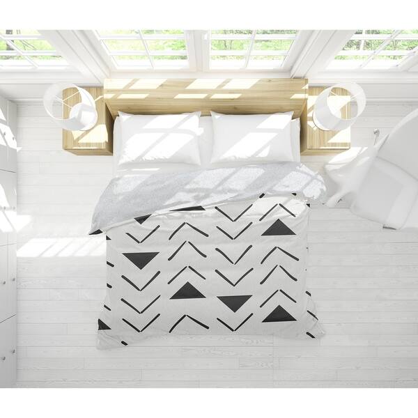 Shop Mud Cloth Vector Cream And Black Sherpa Comforter By Kavka