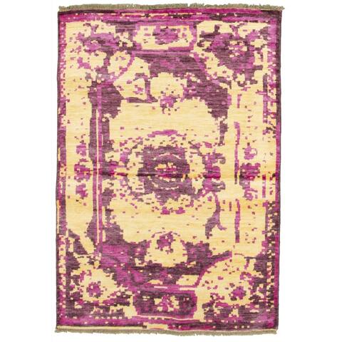 Hand-knotted Jules Ushak Pink, Gold Rug