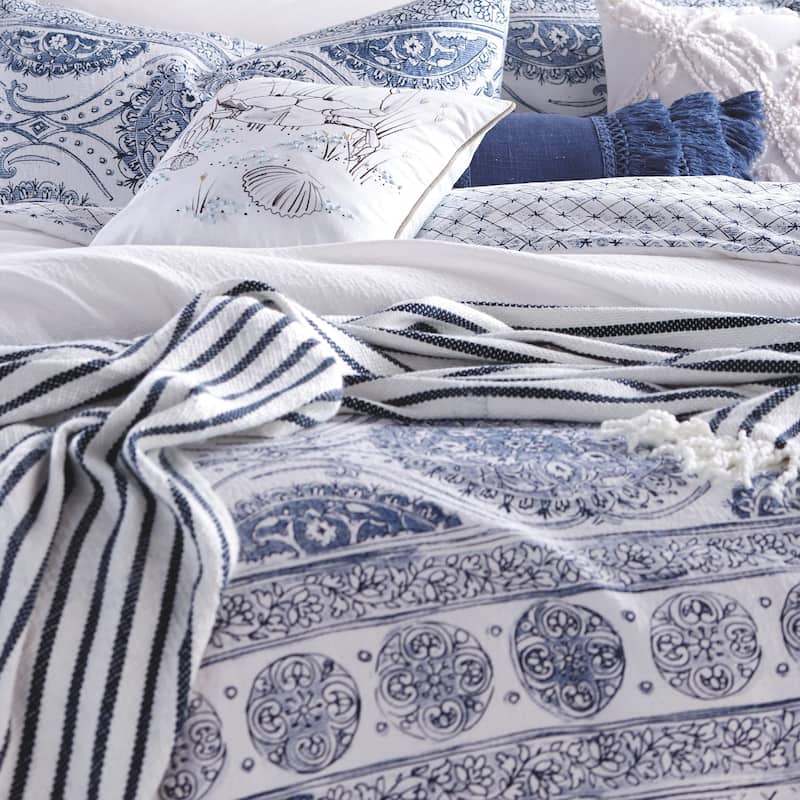 The Curated Nomad Fala Medallion Cotton Duvet Cover