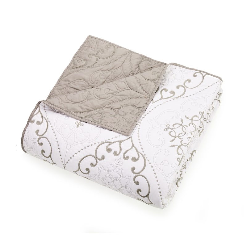 Modern Heirloom Chambers Quilt Set