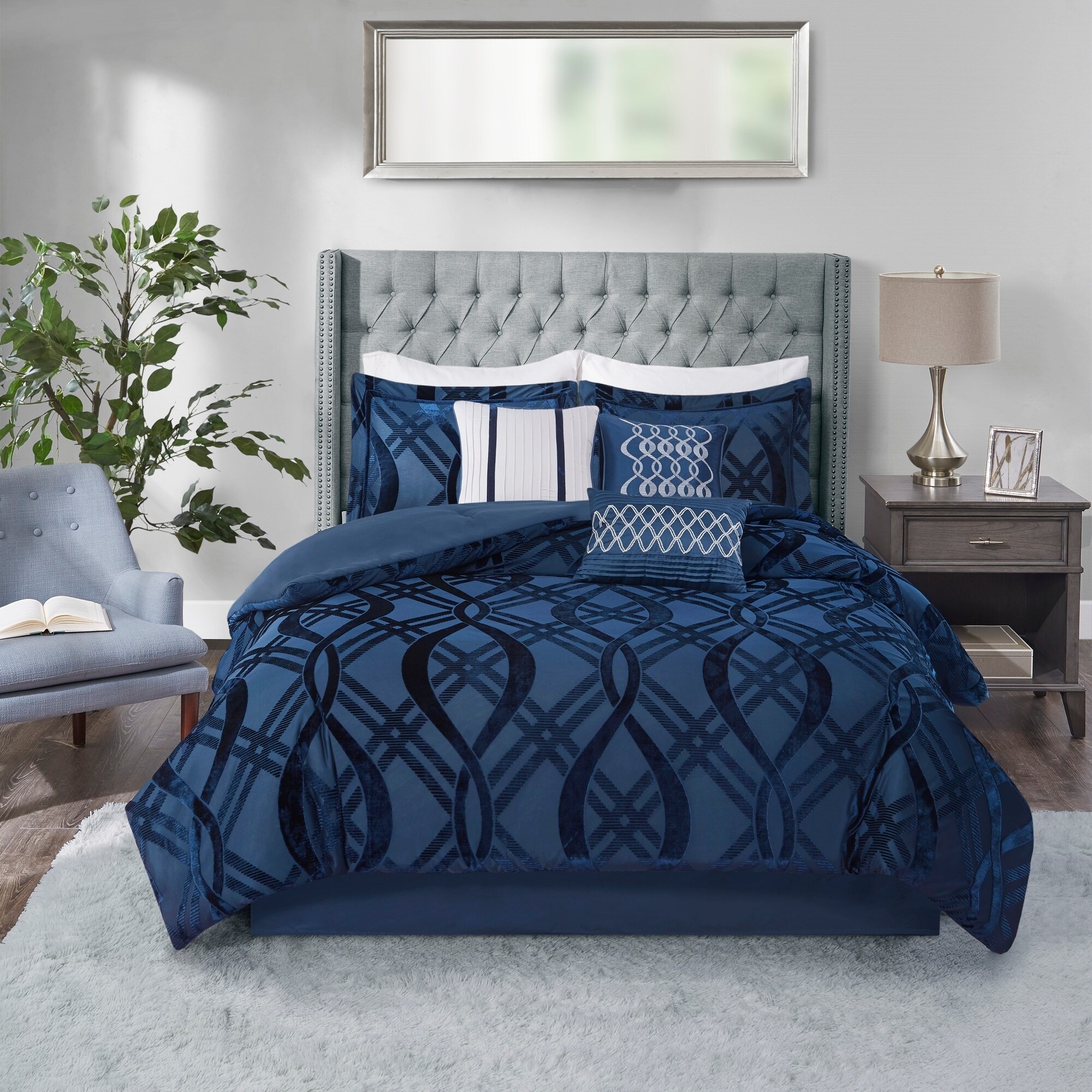 Madison Park - Genevieve 7 Piece Comforter Set - King - Navy