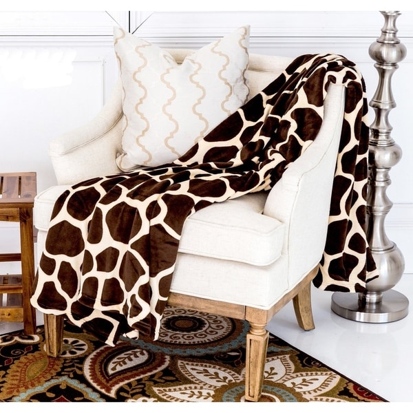 Super Soft Micro Plush Flannel Bed Giraffe Skin Print Blanket - On
