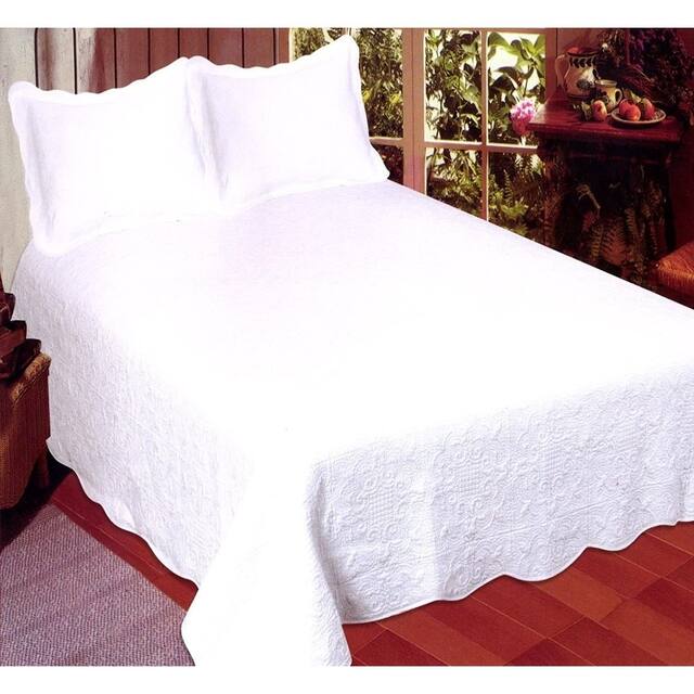 American Hometex Harmonious Mist White Queen Quilt Set Overstock