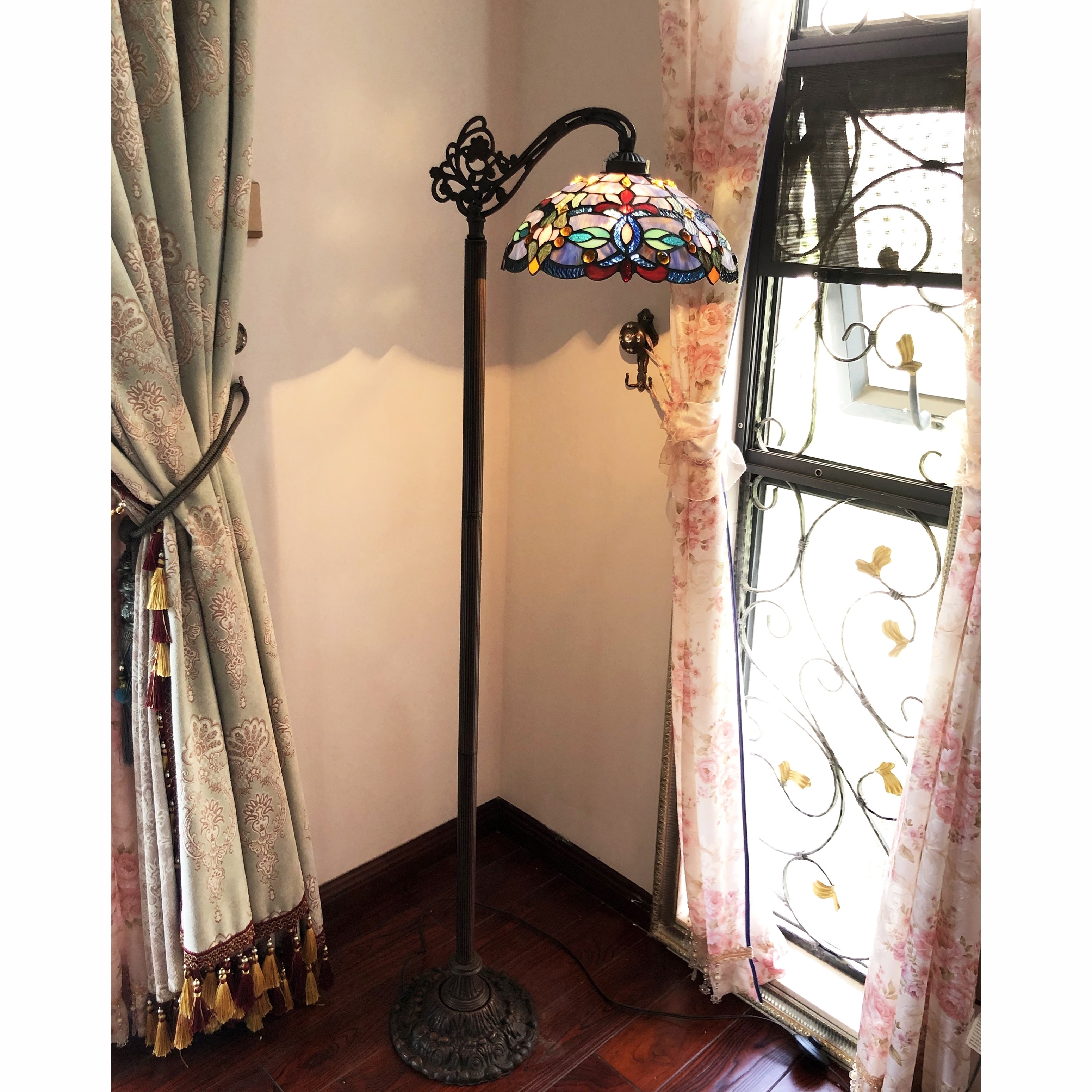 Gracewood Hollow Chopra Tiffany-style Antique Bronze Floor Lamp with  Hanging Bowl Shade - On Sale - Bed Bath & Beyond - 30609309