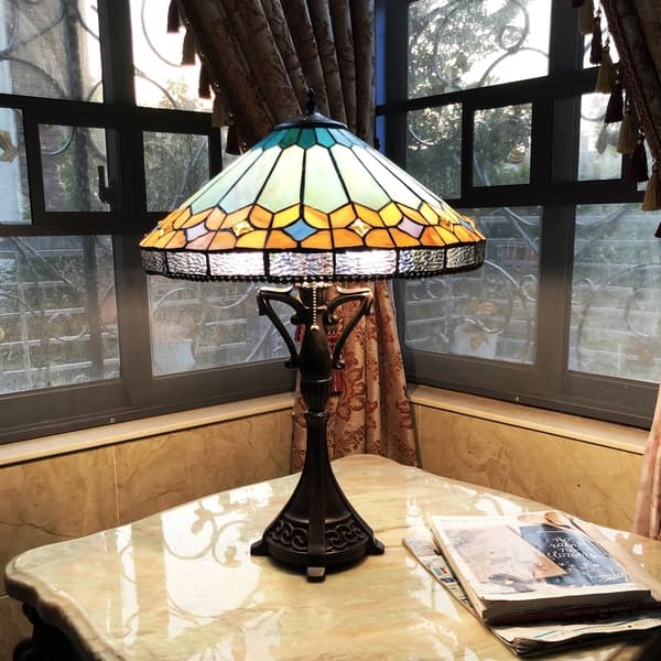 https://ak1.ostkcdn.com/images/products/30612106/Tiffany-Style-Geometric-Design-2-light-Antique-Bronze-Table-Lamp-7f73cd14-0bef-4fea-adae-6faac872b74b_600.jpg?impolicy=medium