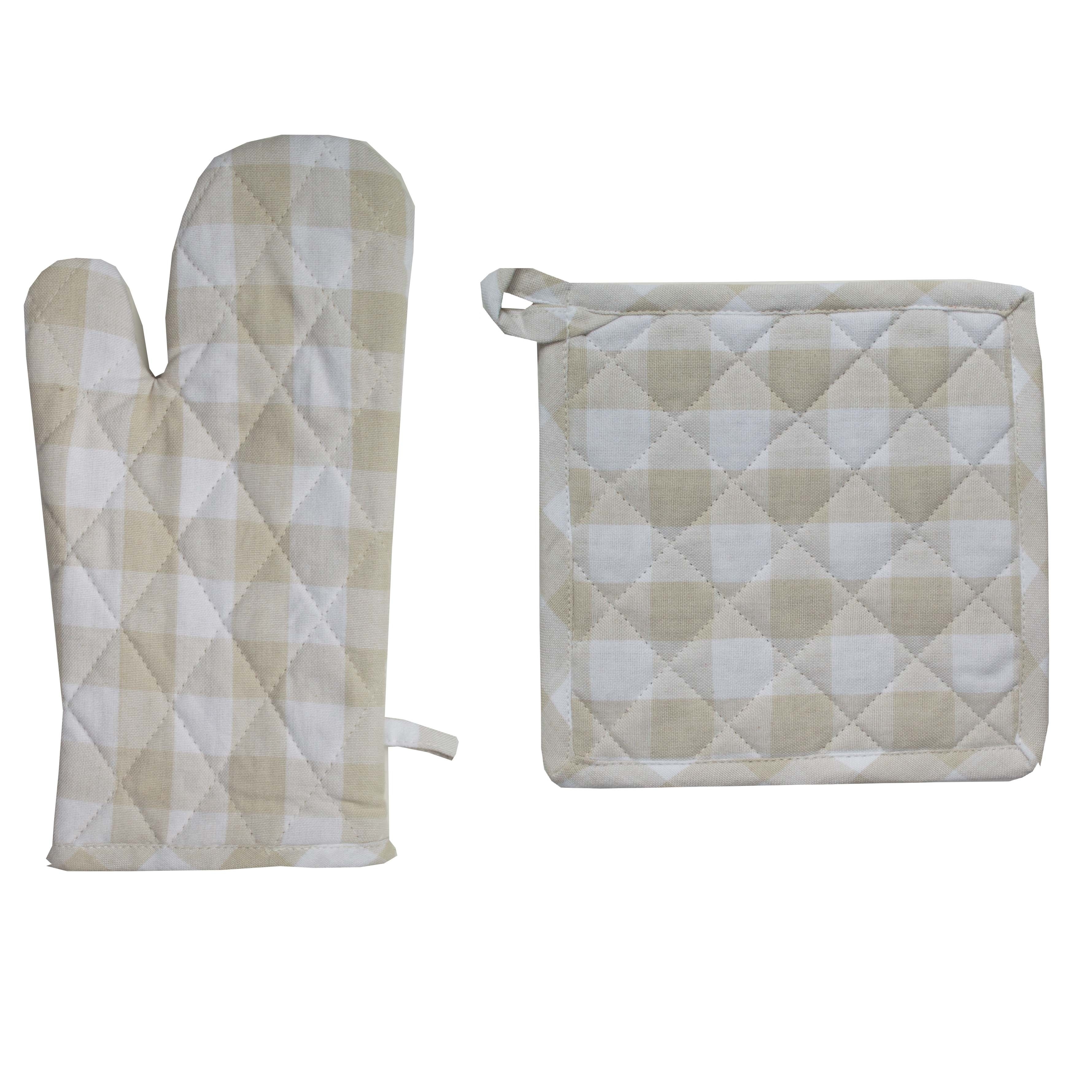 The Gray Barn Park View House Buffalo Check Hotpad and Oven Mitt