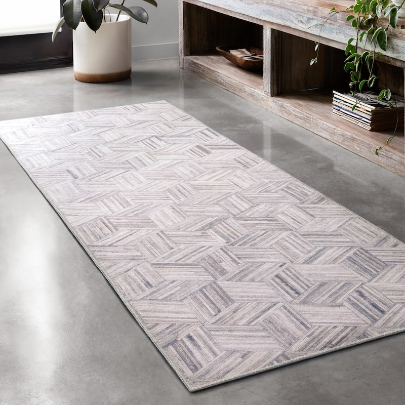 Alexander Home Davide Printed 3-D Geometric Faux Cowhide Area Rug - 2'6" x 7'6" - Light Grey/ Ivory
