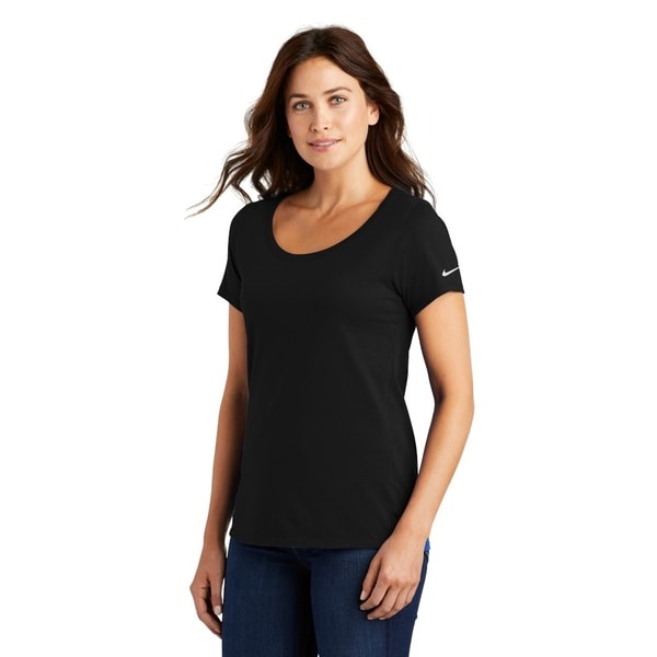 nike scoop neck tee