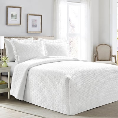 Lush Decor French Country Geo Ruffle Skirt 3-piece Bedspread Set