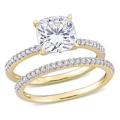 Miadora 2ct DEW Cushion-Cut Moissanite and 1/4ct TDW Diamond Bridal Ring Set in 14k Yellow Gold