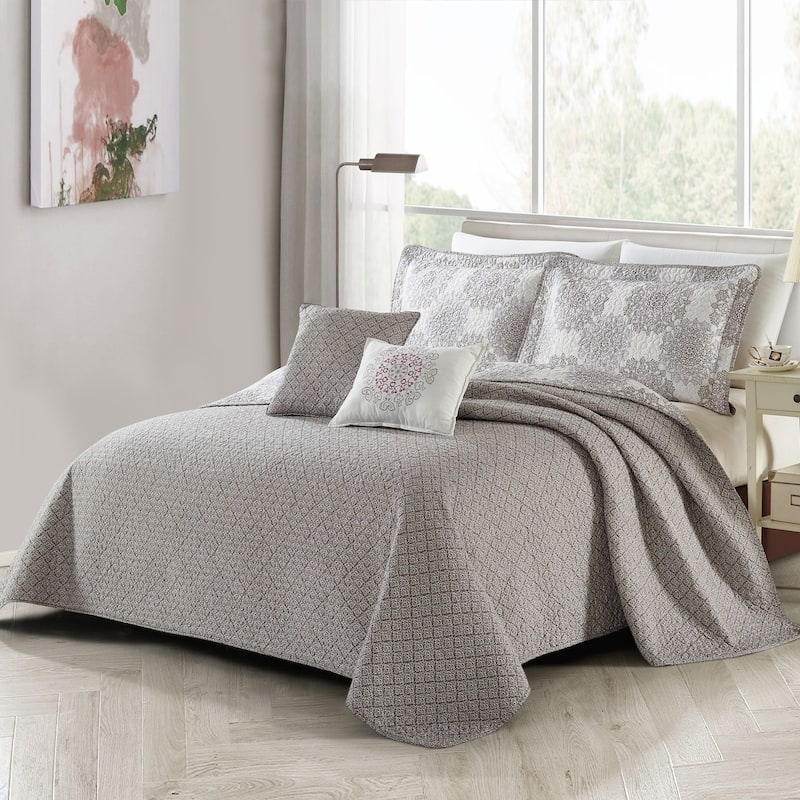 Porch & Den Starflower Medallion Pattern Microfiber 5-piece Quilt Set