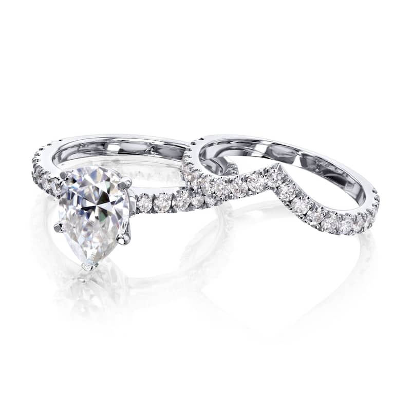 Annello by Kobelli 14k Gold 3 1/10ct TGW Pear Moissanite and Natural Diamond Chevron Band (V-Shaped) Bridal Set