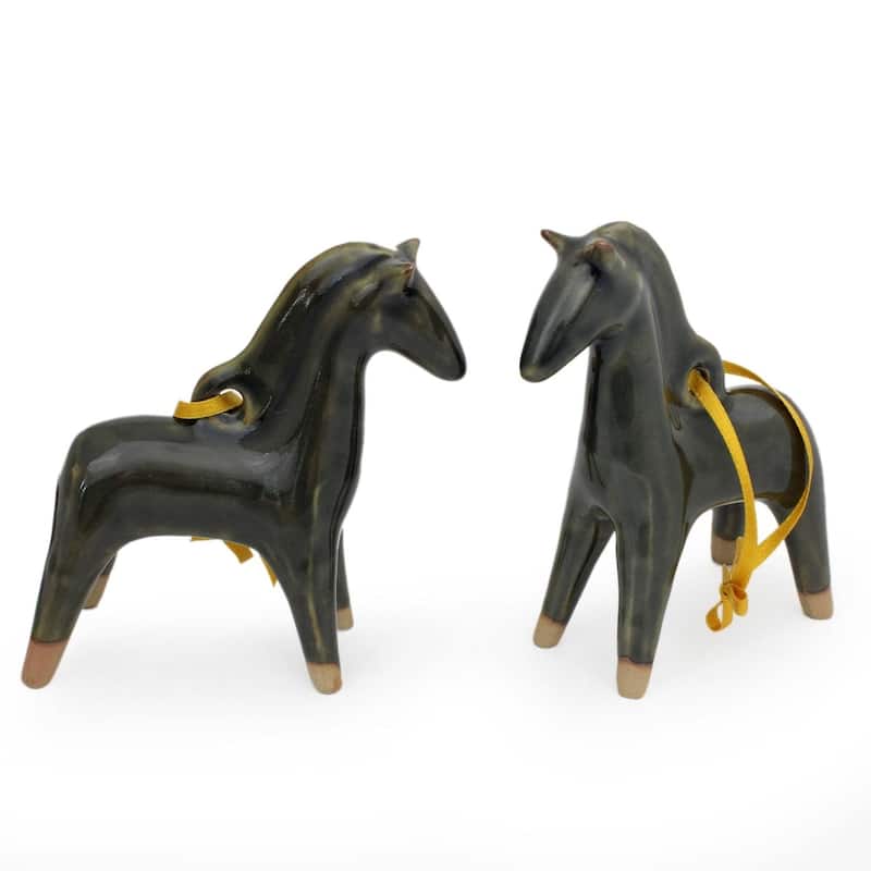 Handmade 2-piece Blue Winter Horse Celadon Ornaments (Thailand) - Blue