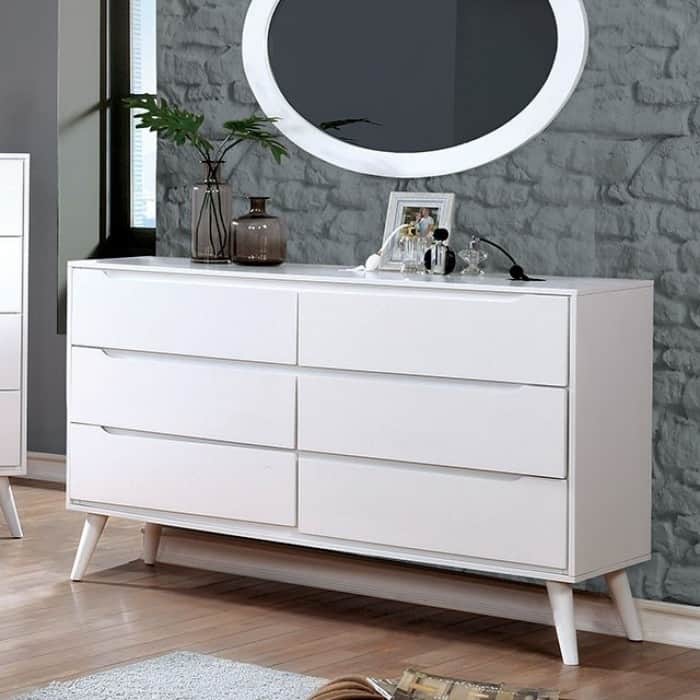 6-Drawer Dresser with Round Tapered Legs