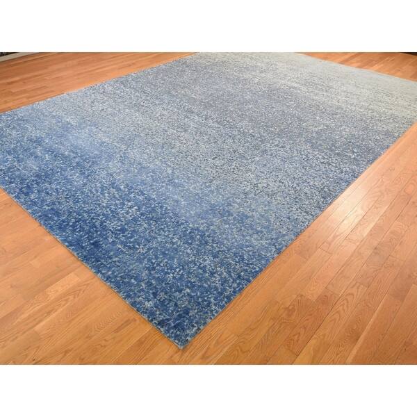 Shahbanu Rugs Pure Silk With Textured Wool Dissipating Design Shahbanu Rugs Pure Silk With
