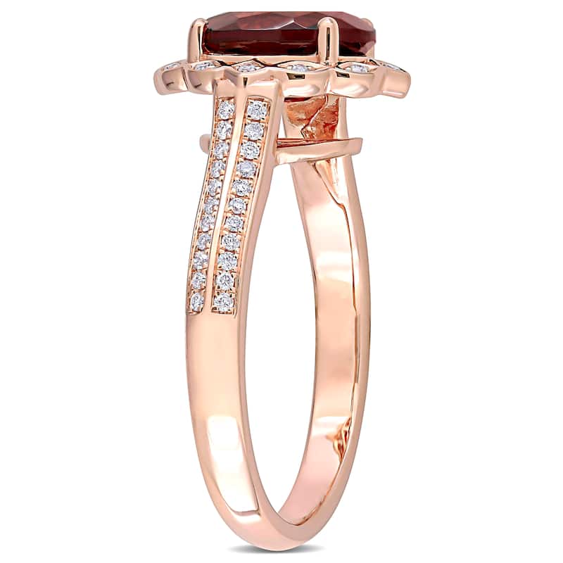 Miadora 14k Rose Gold Oval-cut Garnet and 1/6ct TDW Diamond Vintage Halo Ring
