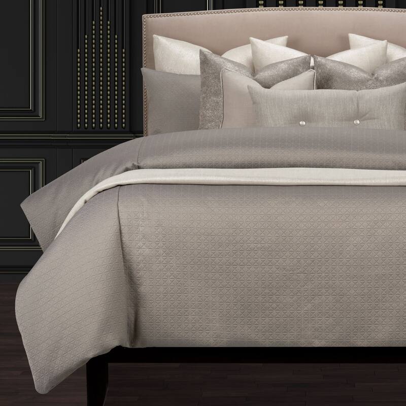 Manuscript Geometric Shimmering Supreme Duvet Cover and Insert Set