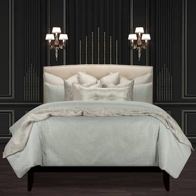 Star Attraction Luminous Motif Supreme Duvet Cover and Insert Set
