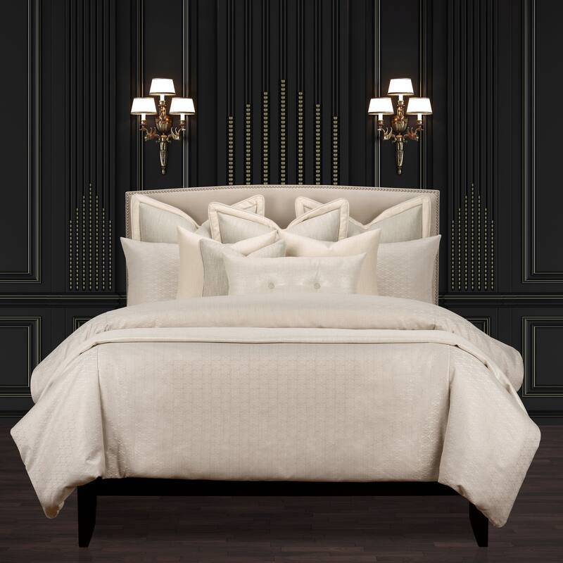 Star Attraction Luminous Motif Supreme Duvet Cover and Insert Set - Queen - Opal