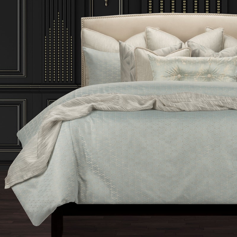 Star Attraction Luminous Motif Supreme Duvet Cover and Insert Set