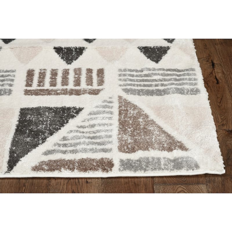 Carson Carrington Mid-Century Modern Geometric Rug