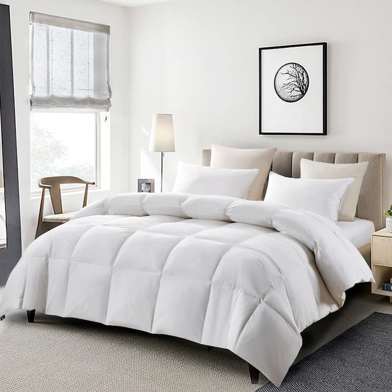Serta 233 Thread Count White Goose Feather And White Goose Down Fiber Comforter