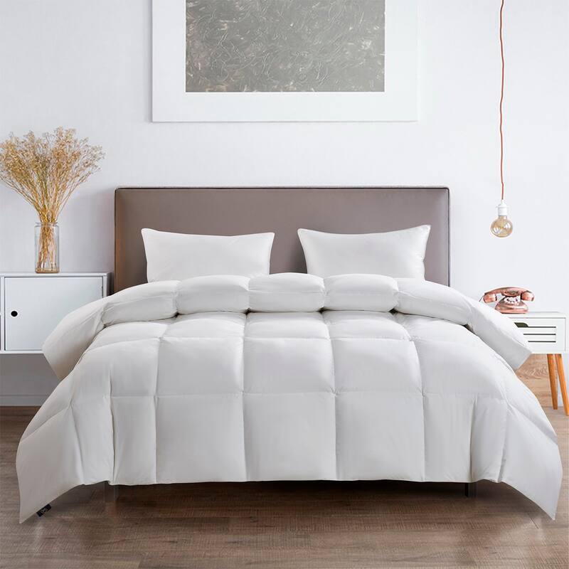 Serta 233 Thread Count White Goose Feather And White Goose Down Fiber Comforter - King