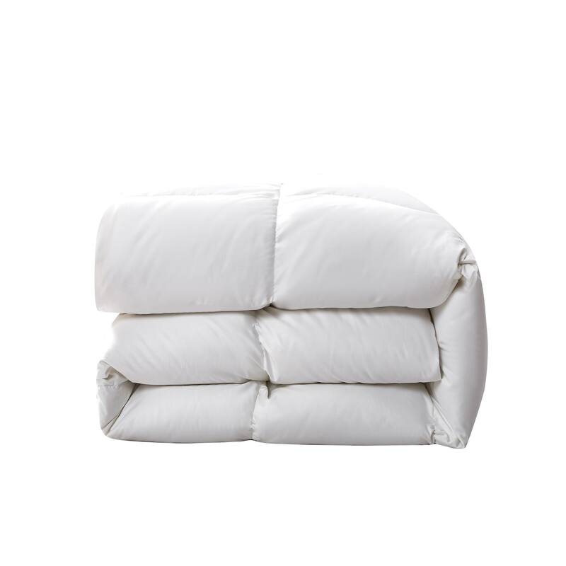 Serta 300 Thread Count White Down Fiber Comforter