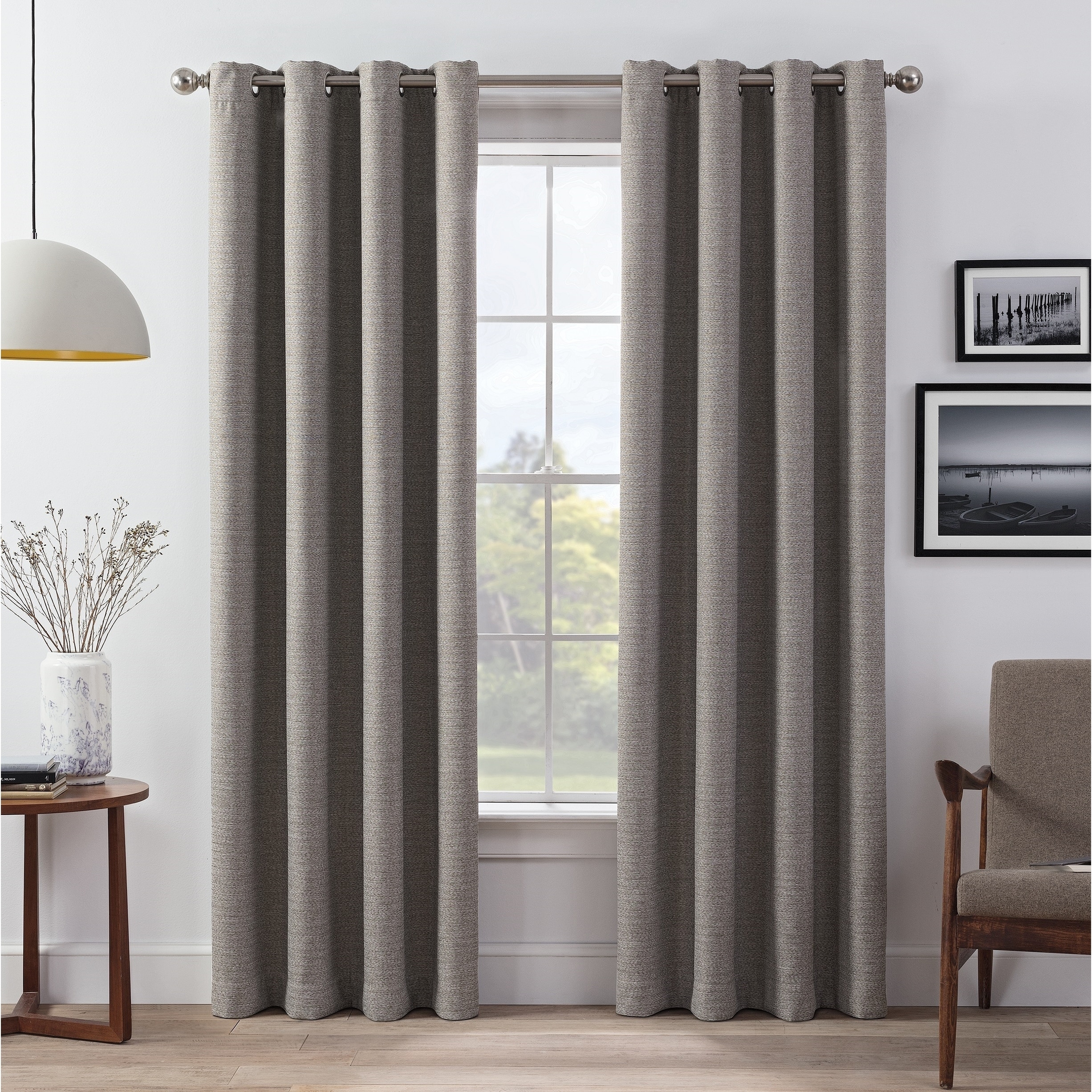 2 window curtains