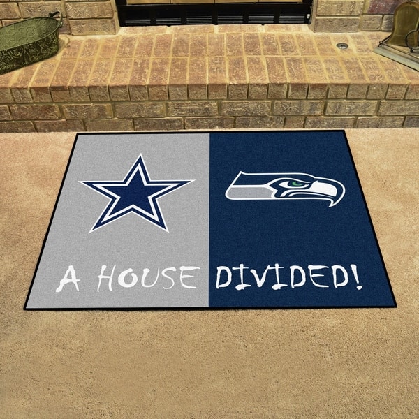 Fanmats  NFL House Divided