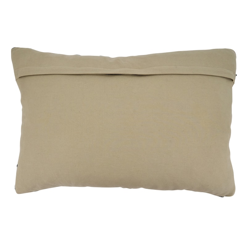 Throw Pillow With Diamond Design