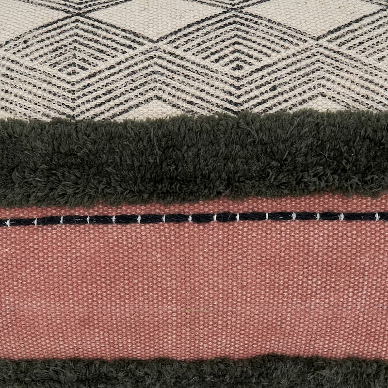 Modern Pillow With Printed and Tufted Design