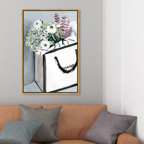 Oliver Gal Fashion and Glam Wall Art Framed Canvas Prints