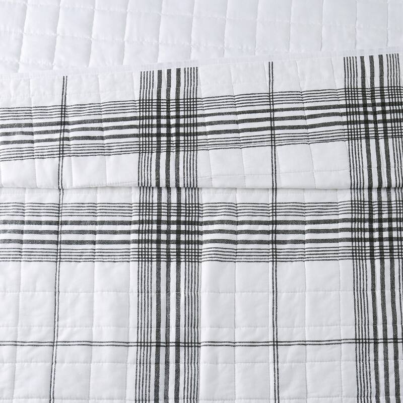 Cottage Classics Cottage Plaid 3 Piece Quilt Set
