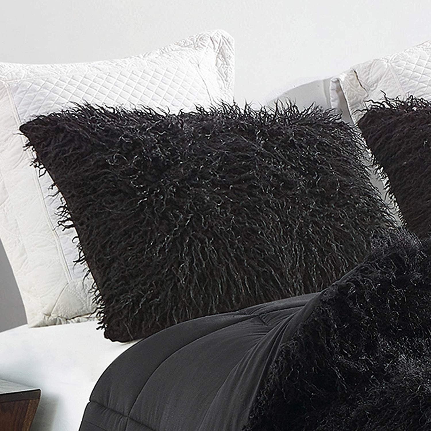 Black pillow clearance sham