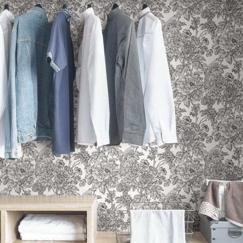 Gardena, Black & White Sudbury Peel & Stick Wallpaper