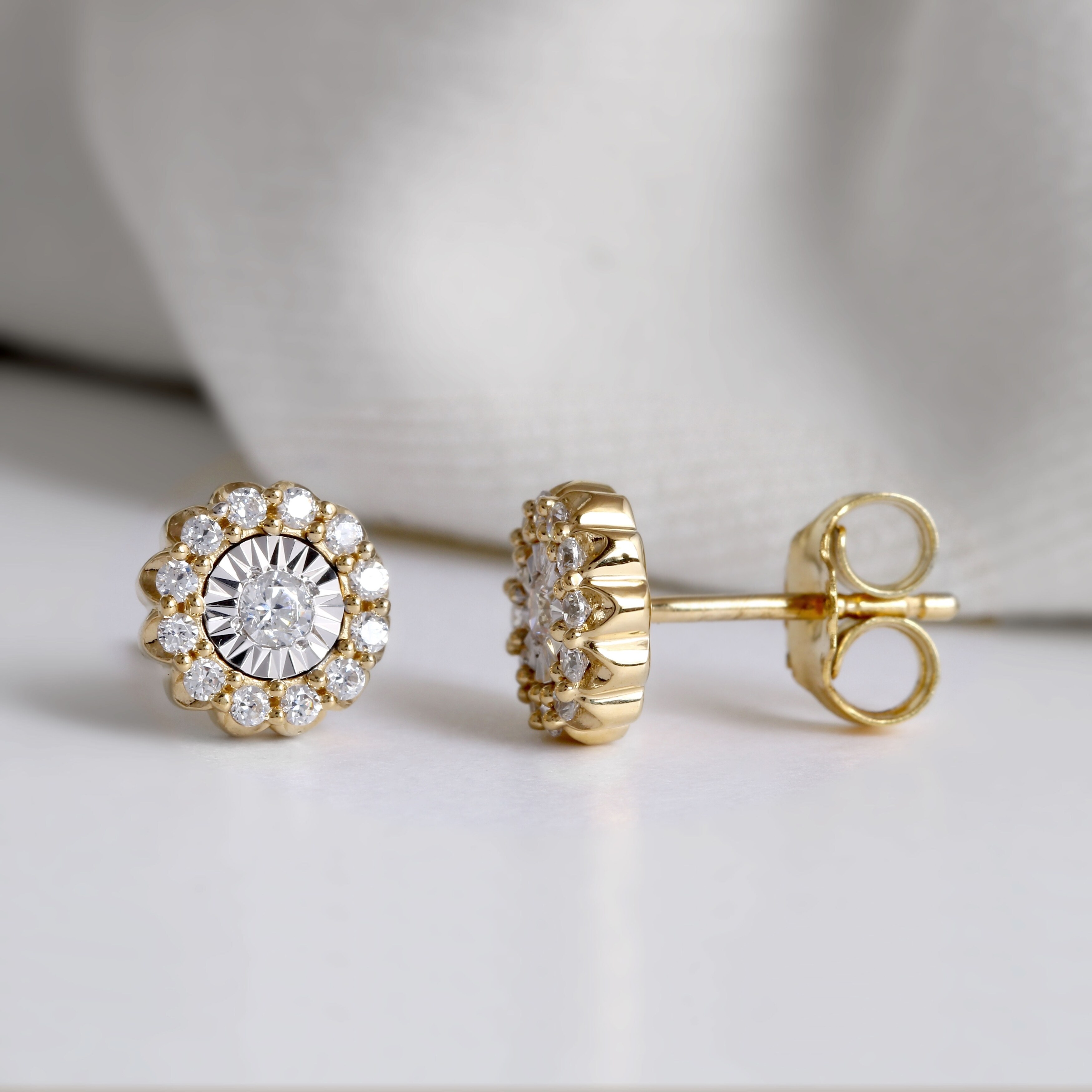 10k gold earrings studs