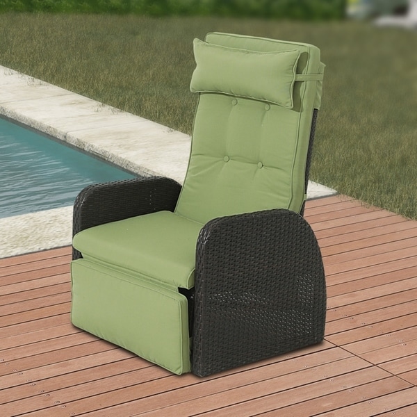 Shop Outdoor Wicker Recliner with Green Cushion - On Sale - Overstock