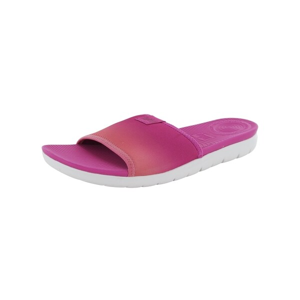 pink fitflops