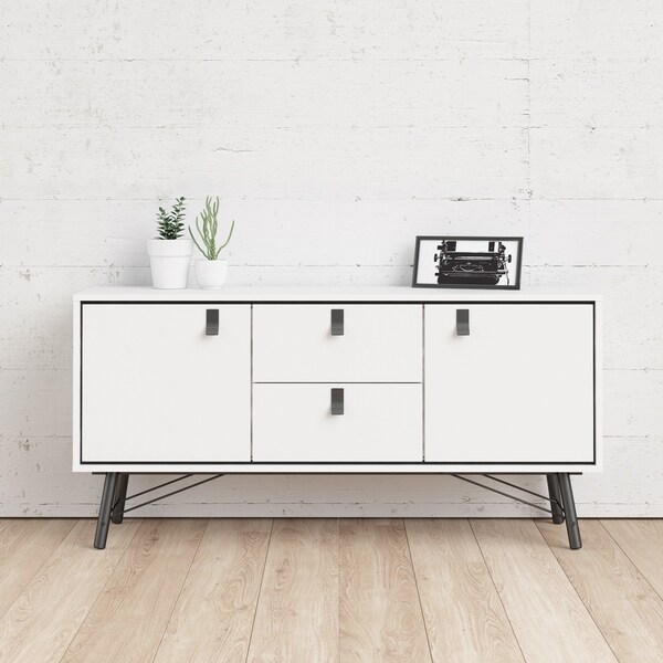Carson Carrington Ry 2-drawer and 2-door Sideboard