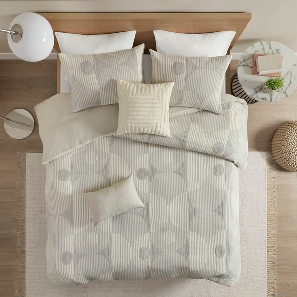 Urban Habitat Rowan 5 Piece Cotton Blend Matelasse Jacquard Duvet Cover Set. Opens flyout.