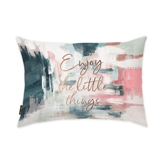 Decorating Essentials: Lumbar Pillows - Love Grows Wild