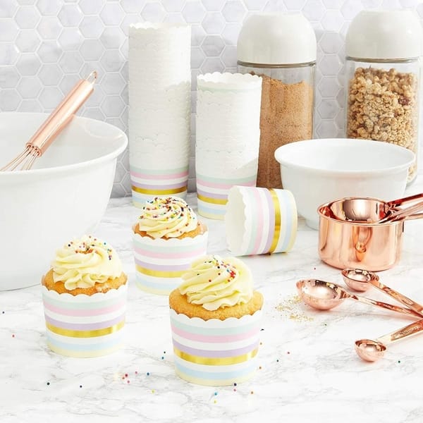 Gold Foil Cupcake Liners, Muffin Baking Cups (1.96 x 1.8 In, 60